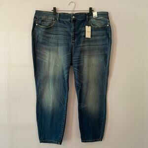 NWT Judy Blue Relaxed Fit Mid Rise Medium Wash Jeans Stretchy Women's size 24W